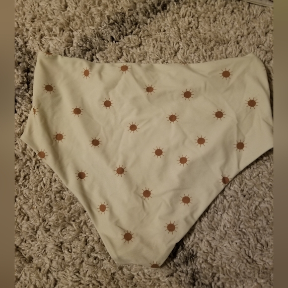 Sun Patterned Cream Bikini Set - Picture 2 of 4